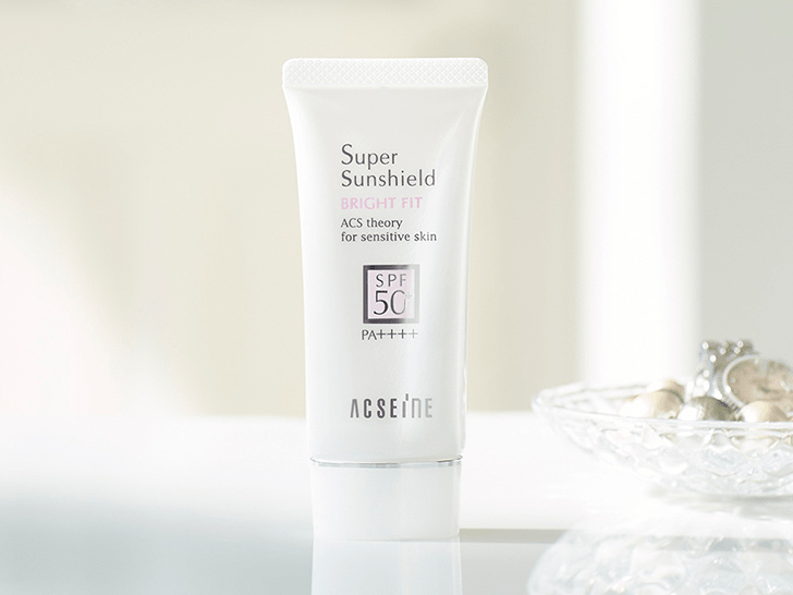 SUPER SUNSHIELD BRIGHT FIT SPF50+, PA++++